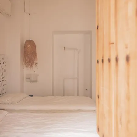 Acogedora Casa Con Piscina En El Centro Historico Hébergement de vacances *