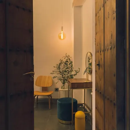 Acogedora Casa Con Piscina En El Centro Historico Tatil Evi